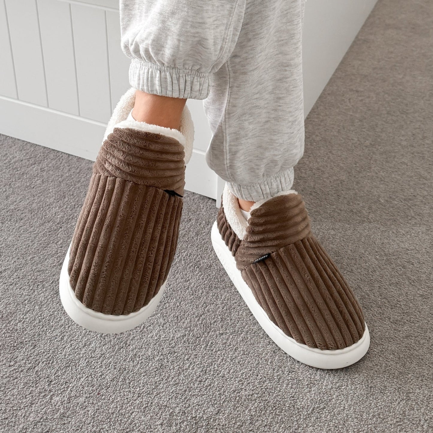 Pluffy | the soft and elegant slipper